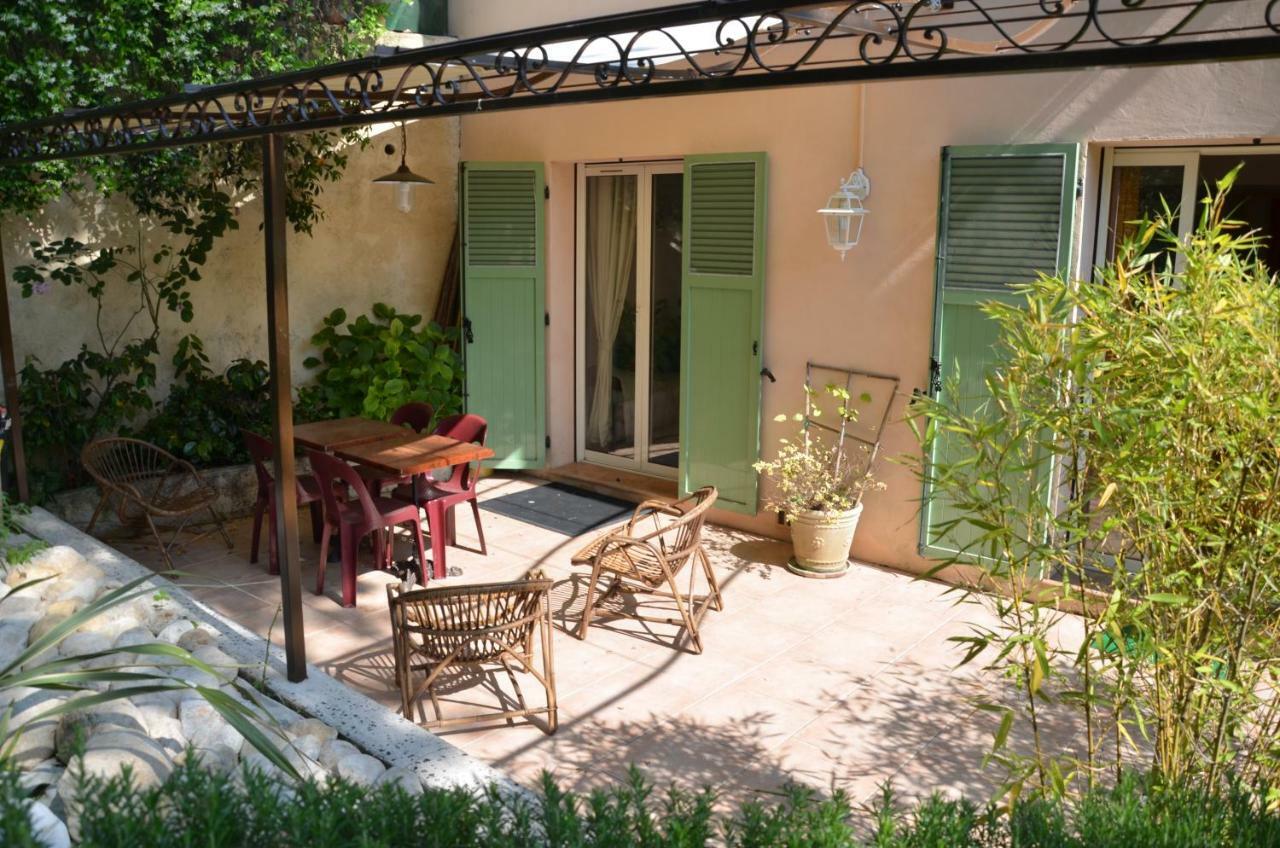 Au Vallon Rouge Saint-Paul-de-Vence Exteriör bild